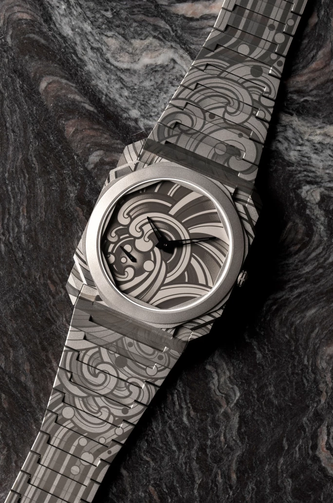 寶格麗Octo Finissimo Tattoo Acqua型號103707限量版鈦金屬鏈帶腕錶