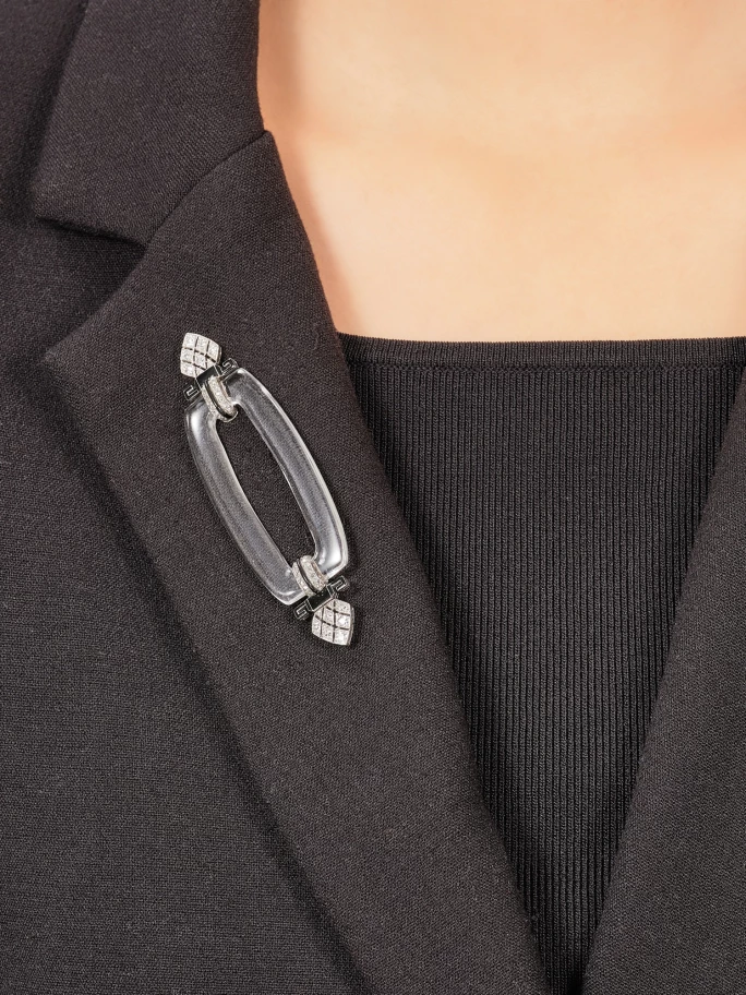 卡地亞裝飾藝術白水晶配琺瑯彩及鑽石胸針