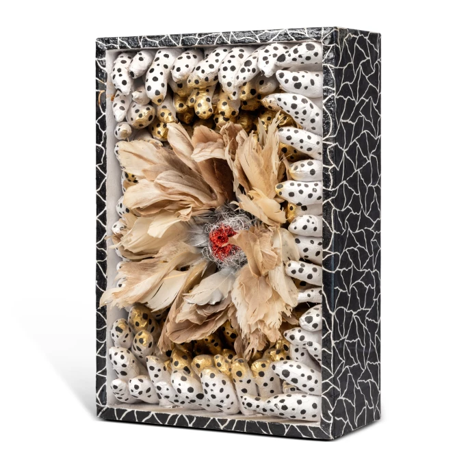 草間彌生，《GENTUER OBJECT（雀之靈）》