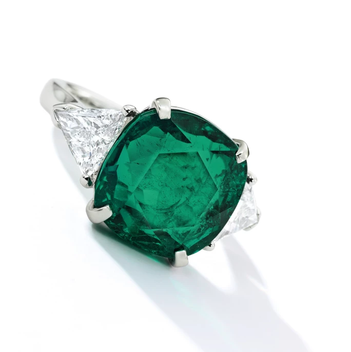 祖母綠配鑽石戒指