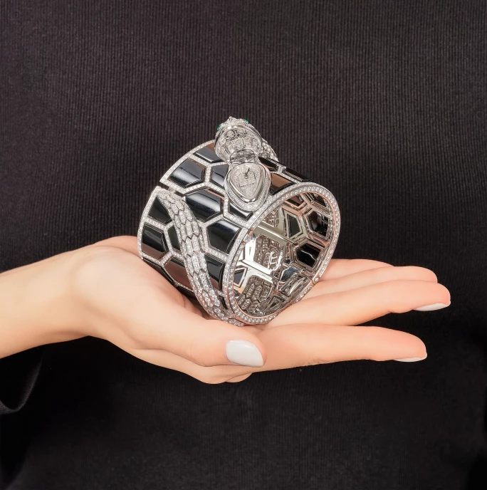 寶格麗 Serpenti Misteriosi Secret 鑽石配縞瑪瑙及祖母綠手鐲腕錶