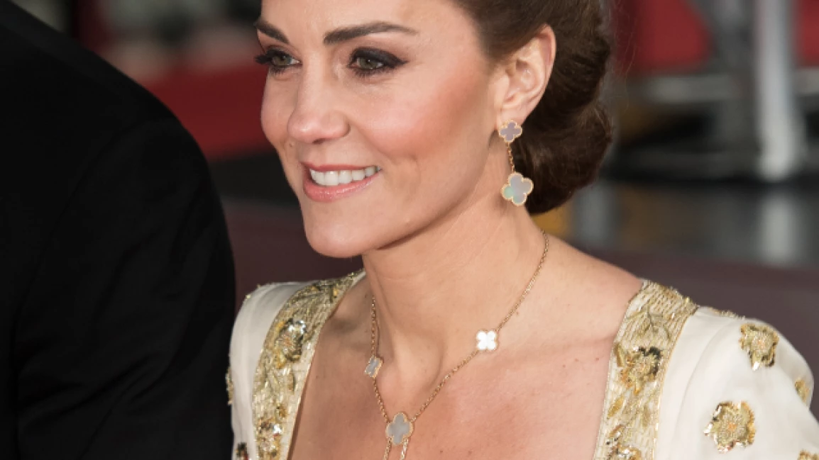 英國威爾斯王妃凱薩琳佩戴梵克雅寶 Alhambra 系列項鏈與耳環